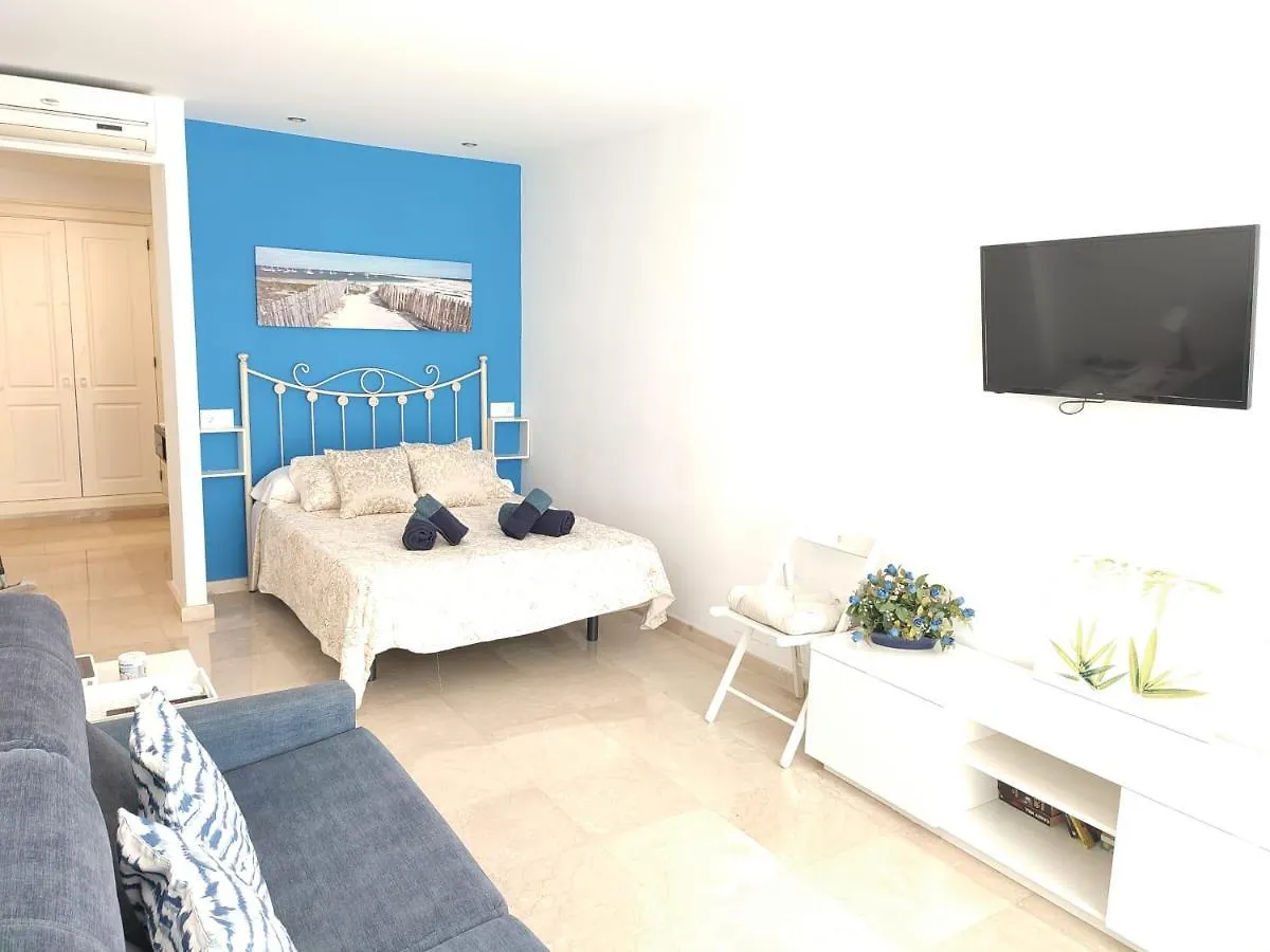 Turisstiko La Roca Chica 4 Apartment Torremolinos 0*,