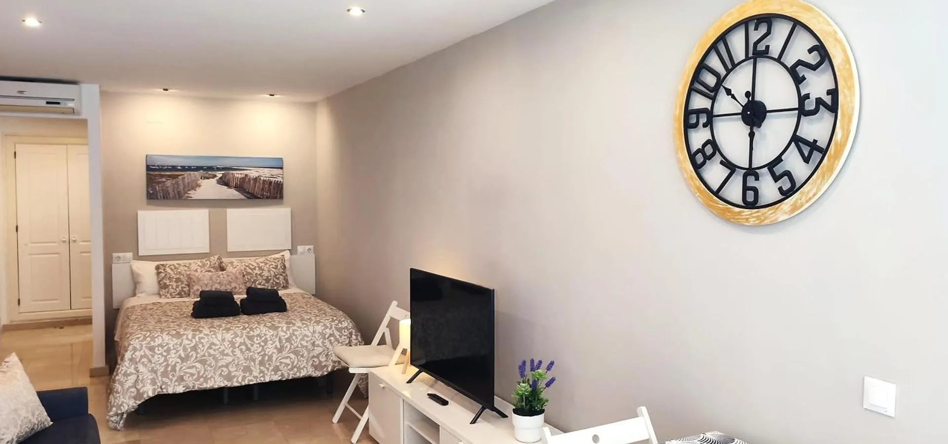 Turisstiko La Roca Chica 4 Apartment Torremolinos
